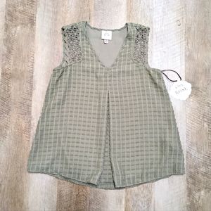 Knox Rose Olive Green Sleeveless Swing Top